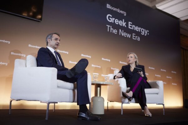 Μητσοτάκης στο συνέδριο του Bloomberg: Η Ευρώπη δεν θα εμπλακεί στρατιωτικά στη Μέση Ανατολή