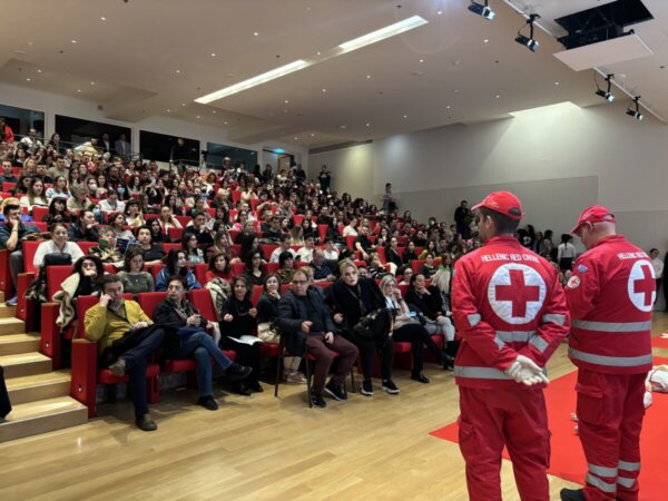Ο Ελληνικός Ερυθρός Σταυρός εκπαίδευσε 400 πολίτες στις Πρώτες Βοήθειες στο πλαίσιο του 4ου Εκπαιδευτικού Σεμιναρίου