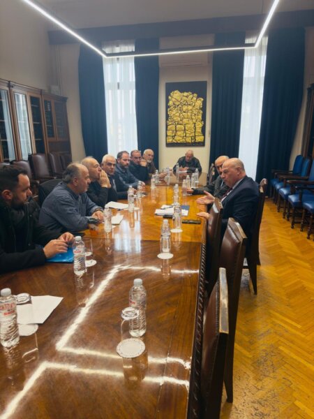 Κώστας Τσιάρας: Προτεραιότητα η στήριξη της ελληνικής κτηνοτροφίας – Συνάντηση με την Πανελλήνια Ένωση Κτηνοτρόφων