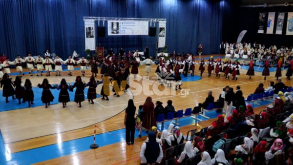 Λιβαδειά: 6ο Παμβοιωτικό Φεστιβάλ Παραδοσιακών Χορών (video)