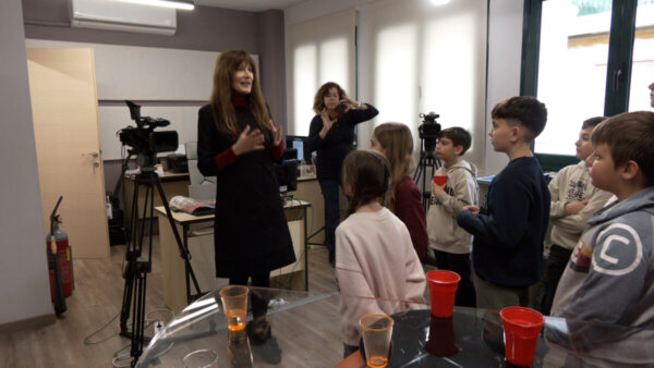 Παιδιά έστειλαν το δικό τους μήνυμα για τα ζωάκια από το studio του Star στη Χαλκίδα