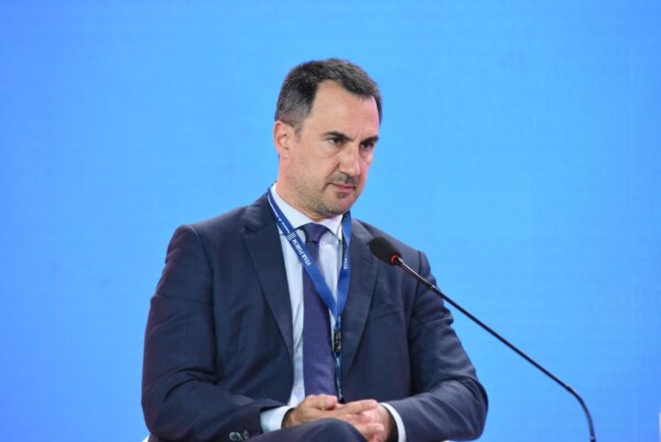 Παραιτήθηκε ο Αλέξης Χαρίτσης από πρόεδρος της Νέας Αριστεράς