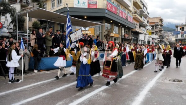 Στη Λιβαδειά η επίσημη παρέλαση της Βοιωτίας.(video)