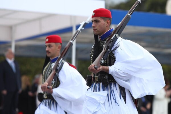 Μεγαλειώδης η παρέλαση των Ενόπλων Δυνάμεων και των Σωμάτων Ασφαλείας για την 25η Μαρτίου 1821