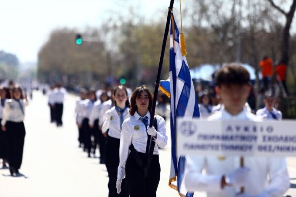 Με λαμπρότητα ο εορτασμός της 25ης Μαρτίου στη Θεσσαλονίκη
