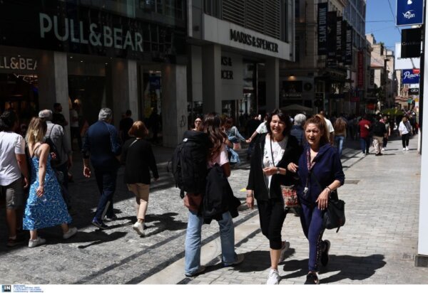 Πότε αρχίζει το εορταστικό ωράριο για το Πάσχα – Ποια Κυριακή είναι ανοικτά τα καταστήματα