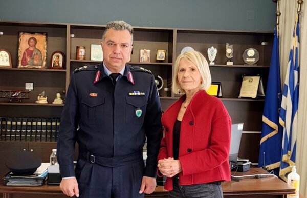 Επίσκεψη της Γιώτας Πούλου στην Αστυνομική Διεύθυνση Βοιωτίας (ΦΩΤΟ)