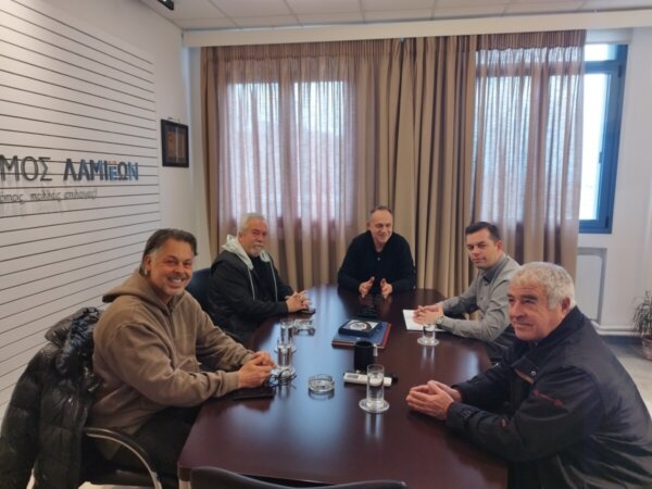 Επίσκεψη κλιμακίου του ΠΑΣΟΚ ΚΙΝΑΛ στις προνοιακές δομές του Δήμου Λαμιέων