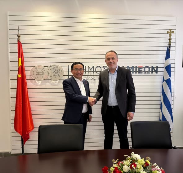 Επίσκεψη του Πρέσβη της Λαϊκής Δημοκρατίας της Κίνας στον Δήμο Λαμιέων