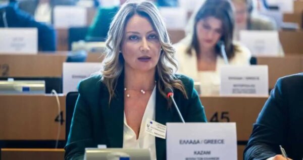 Τα προβλήματα της καθημερινότητας στην Εύβοια αναδεικνύει με παρεμβάσεις στη Βουλή η Κατερίνα Καζάνη