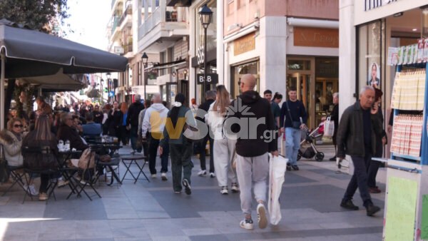 Η κίνηση για το Πάσχα στην αγορά της Χαλκίδας