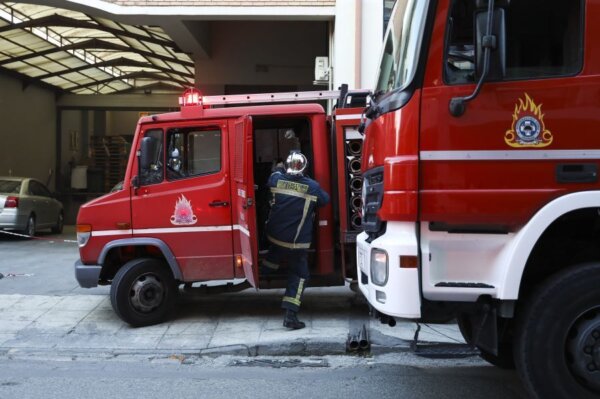 Τραγωδία στην Πάτρα: Νεκρή γυναίκα που εγκλωβίστηκε από φωτιά στο διαμέρισμα – Τραυματίστηκε η οικιακή βοηθός