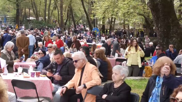 Αναβίωσε το παραδοσιακό ρουμελιωτικό γλέντι στη Λιβαδειά (video)