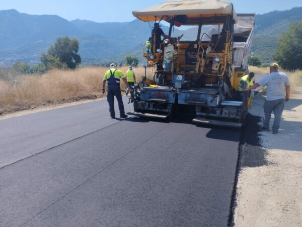 Περιφέρεια Στερεάς: Ξεκινά οδικό έργο στη Φωκίδα