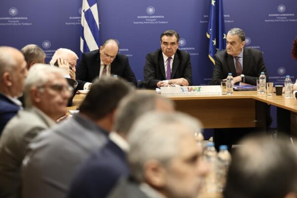 Εκτάκτως 10 κτηνίατροι και ομάδα διαχείρισης κρίσης στη Λέσβο για την αντιμετώπιση του αφθώδους πυρετού