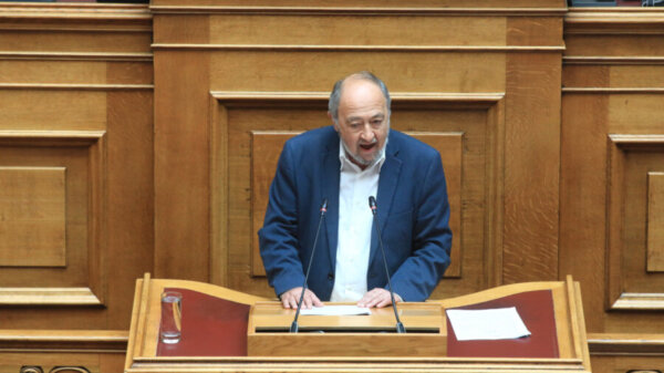 Ερώτηση του Γιώργου Μαρίνου για τους ειδικευόμενους νοσηλευτές που υπηρετούν στο ΕΣΥ