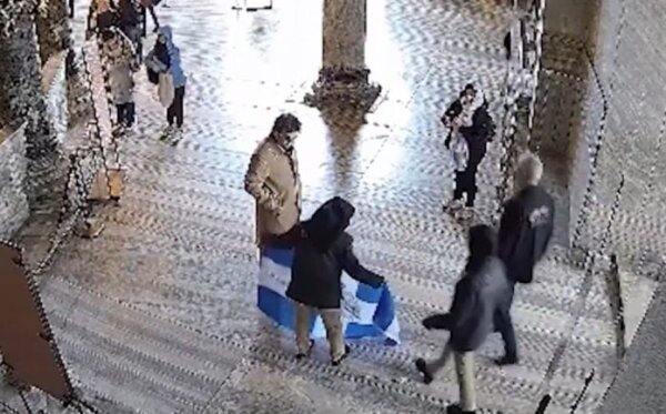 “Η Ελλάδα να παρέμβει για τους Έλληνες που συνελήφθησαν μέσα στην Αγια Σοφια” (video)