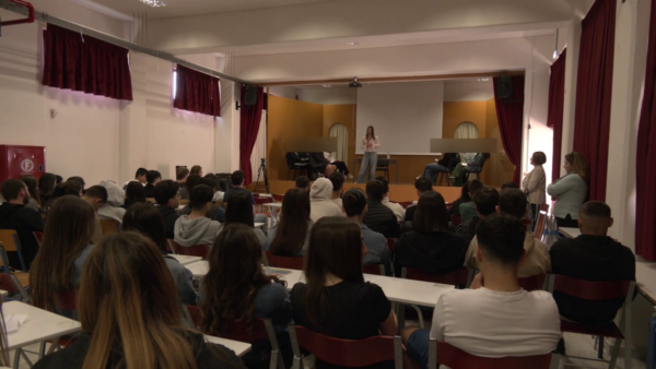 Εκδήλωση – ζωντανός διάλογος για τη δημοσιογραφία στο 5ο Λύκειο Λαμίας (video)