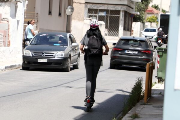 Σοβαρός τραυματισμός 12χρονου σε τροχαίο με πατίνι στον Ασπρόπυργο