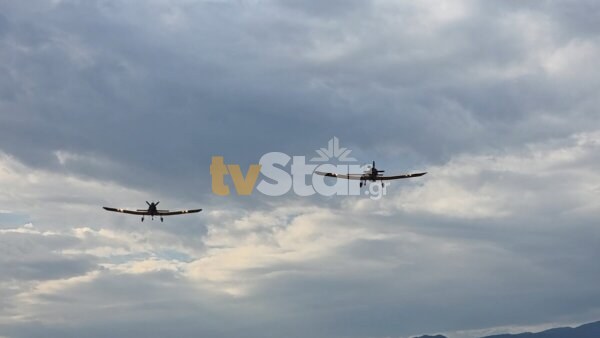 Προσγειώθηκαν στη Λαμία τα PZL. Πιλότοι και τεχνικοί στη μάχη της κατάσβεσης των πυρκαγιών. (φωτο – video)