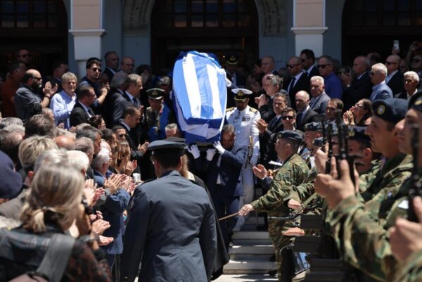 Το τελευταίο «αντίο» στον Νίκο Ταγαρά -Αντίο, αποτέλεσες φωτεινό παράδειγμα πολιτικού, είπε ο Μητσοτάκης