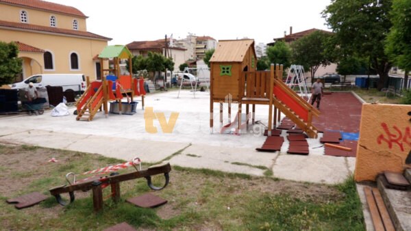 Λιβαδειά: Σε εξέλιξη έργα ανακατασκευής παιδικών χαρών.(video)