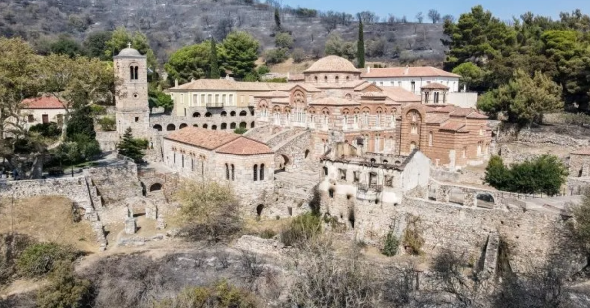 Περιφέρεια Στερεάς: 2.400.000 € για την αποκατάσταση της Ιεράς Μονής Οσίου Λουκά στη Βοιωτία (video)