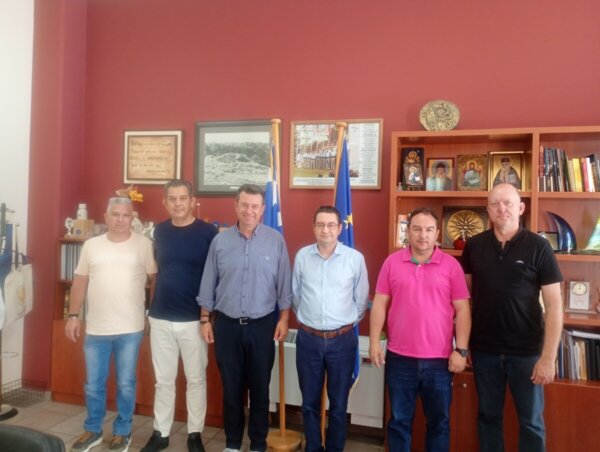 Συνάντηση του Δημάρχου Λοκρών με μέλη της Πανελλήνιας Ένωσης Λιμενικών και της Ένωση Προσωπικού Λιμενικού Σώματος Φθιώτιδας