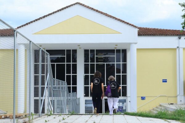 Δίκη για Τέμπη: Ένταση μεταξύ συγγενών θυμάτων και Ζ. Κωνσταντοπούλου – Αυτοσυγκράτηση ζήτησε η πρόεδρος
