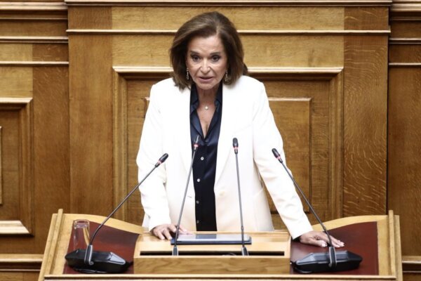 Η Μπακογιάννη διαφωνεί με την πρόταση Μητσοτάκη για την εξαετή θητεία του Προέδρου της Δημοκρατίας