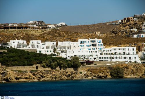 «Πλήγμα» του ελληνικού FBI σε κύκλωμα ναρκωτικών στη Μύκονο – Αρχηγός, ιδιοκτήτης εταιρείας με τουριστικά βαν