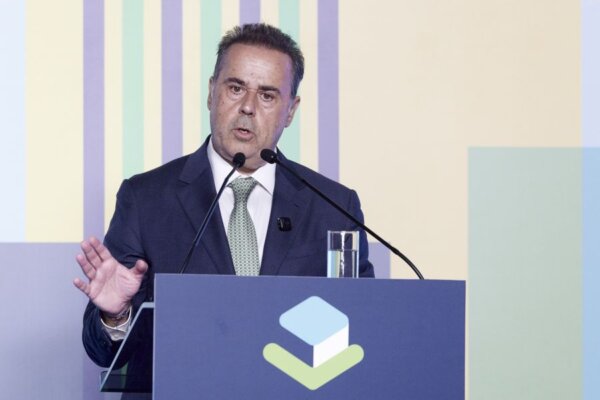 Σε δημόσια διαβούλευση το νομοσχέδιο για τη διαχείριση των υδάτων – Παπασταύρου: Το νερό είναι και θα παραμείνει δημόσιο αγαθό