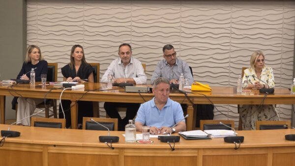 Παραμένει πρόεδρος του δημοτικού συμβουλίου Λαμιέων ο Σεραφείμ Πρέντζας
