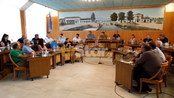 Ορχομενός: Βελούδινα πολιτικά αδειάσματα στην κατεπείγουσα συνεδρίαση για το αρδευτικό νερό.(video)