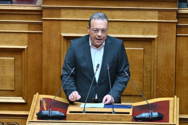 Παραιτήθηκε ο Σ. Φάμελλος από την προεδρία του ΣΥΡΙΖΑ (video)