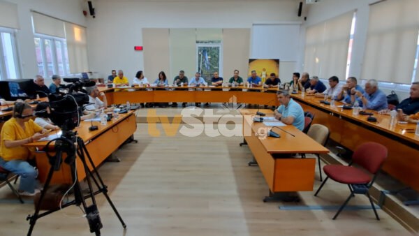 Όχι στην ΕΥΔΑΠ και από το δημοτικό συμβούλιο του Δήμου Θηβαίων.(video)