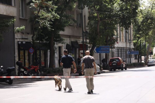 Λήξη συναγερμού στην πρεσβεία της Γαλλίας μετά το απειλητικό τηλεφώνημα για βόμβα