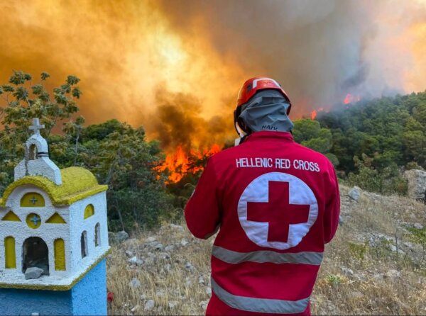 O Ελληνικός Ερυθρός Σταυρός καλεί για οικονομική ενίσχυση προς τους πυρόπληκτους