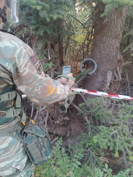 Δείτε πως εξουδετερώθηκε ο όλμος που βρέθηκε στα Μάρμαρα της Δυτικής Φθιώτιδας. (φωτο video)