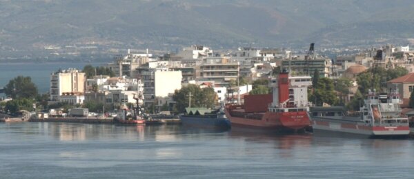 Γ. Σπύρου: “Ναι” στη μετεγκατάσταση, “Όχι” στη θέση του νέου λιμανιού της Χαλκίδας (Video)
