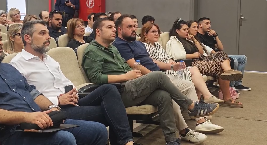 Χάνουν τα χρήματά τους οι αγρότες – Υπολειτουργεί η νέα πλατφόρμα της ΑΑΔΕ