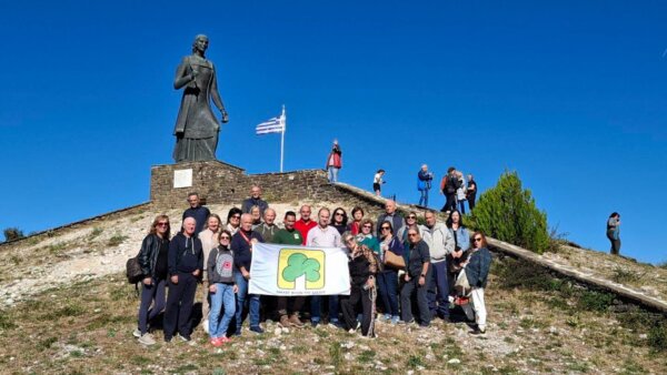 Στα μονοπάτια της πέτρας και της μνήμης: Το οδοιπορικό του Ομίλου Φίλων του Δάσους στα Ζαγοροχώρια