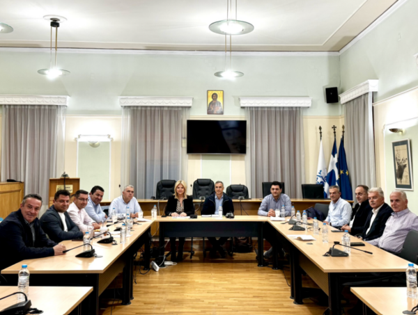 Συνεδρίασαν οι δήμαρχοι για τα απορρίμματα στην Στερεά – Πέντε οι υποψήφιες εταιρείες