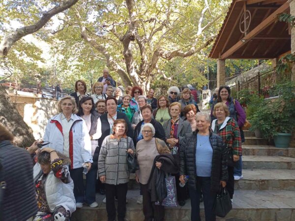 Μονοήμερες Εκδρομές των ΚΑΠΗ Αταλάντης και Λιβανατών Δήμου Λοκρών